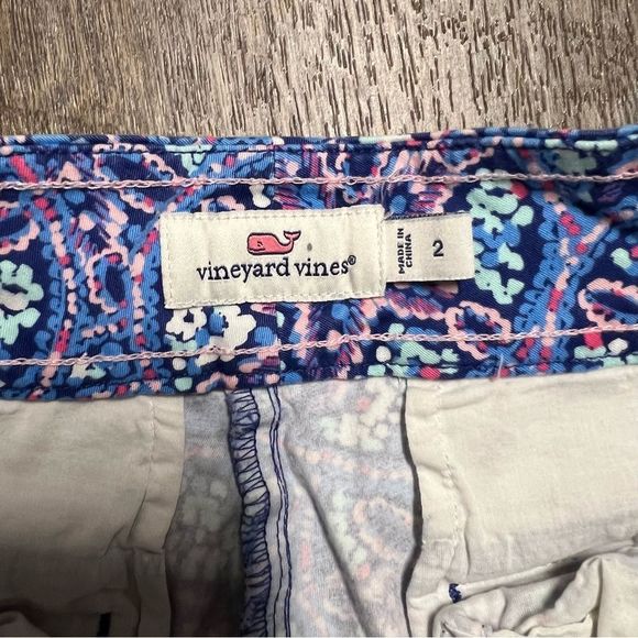 Vineyard Vines Shorts Womens Size 2 Colorful Sand Dollar Print 5” Inseam - Picture 6 of 11